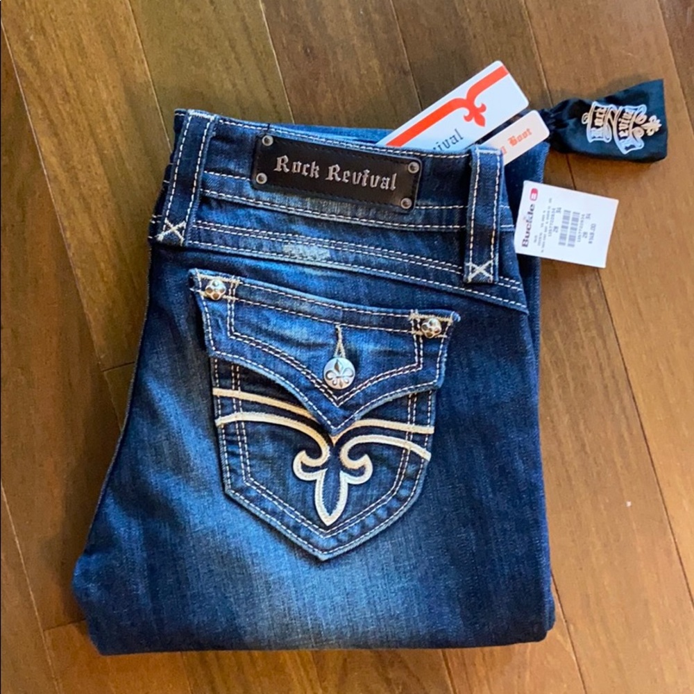 NEW WITH TAGS Rock Revival Easy Boot Jeans